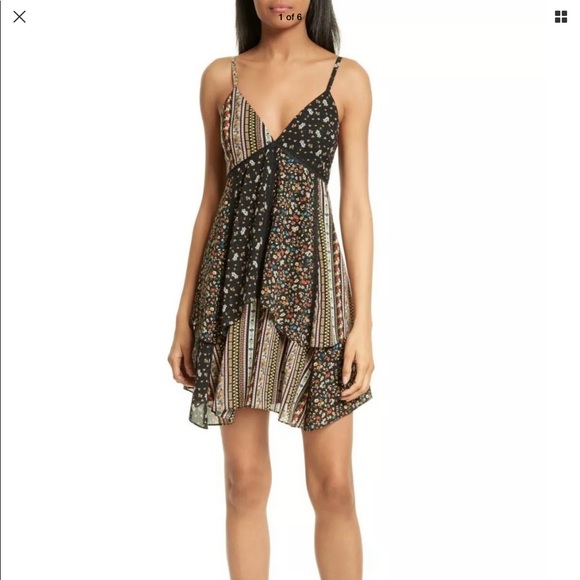 Alice + Olivia Dresses & Skirts - NWOT-Alice+Olivia Delilah Tiered Floral Sulk dress